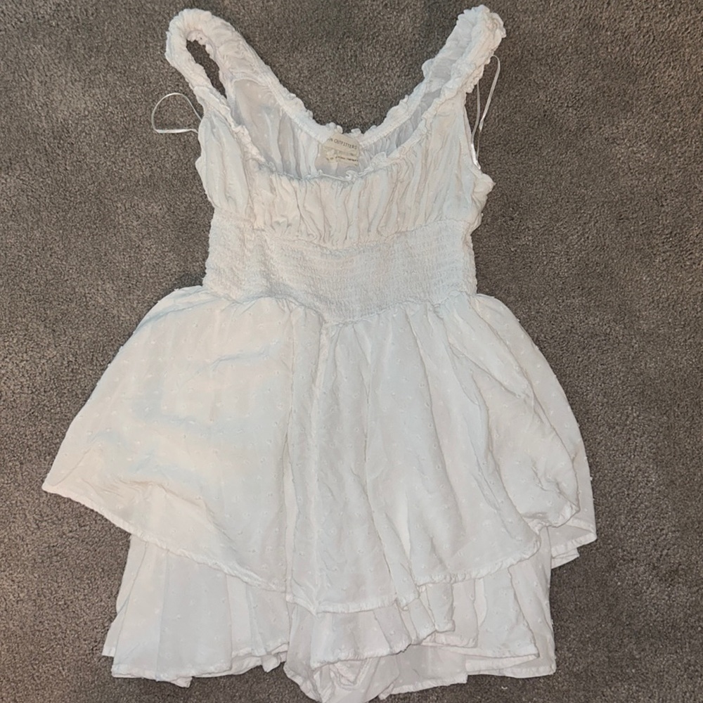 white UO Rosie Smocked Tiered Ruffle Romper size XS barely worn